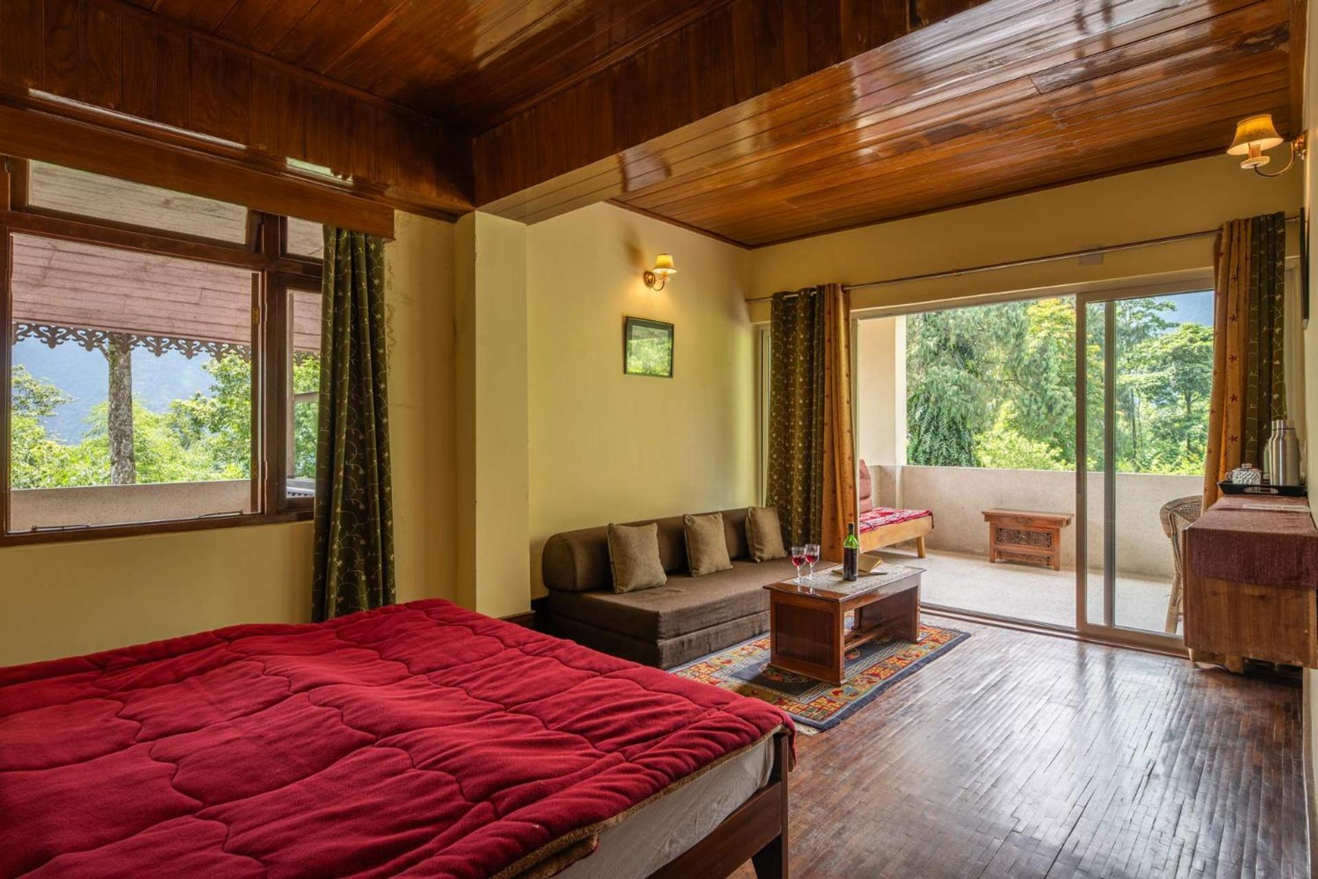 La Ipsing Farm By Stayvista - 3 Bhk Villa With Balcony, Mountain View, Indoor Games, And Pet Friendly Samdong 외부 사진