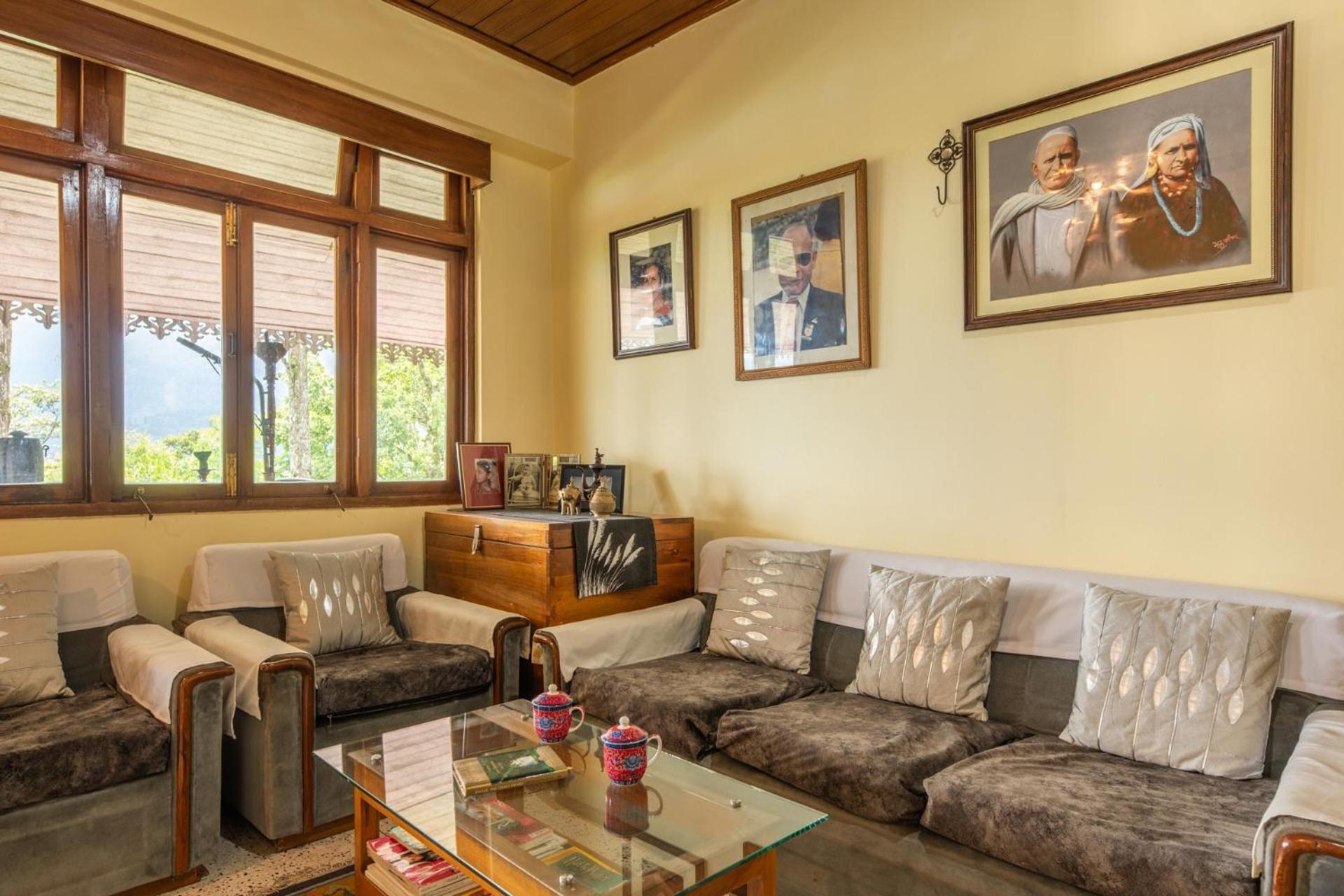 La Ipsing Farm By Stayvista - 3 Bhk Villa With Balcony, Mountain View, Indoor Games, And Pet Friendly Samdong 외부 사진