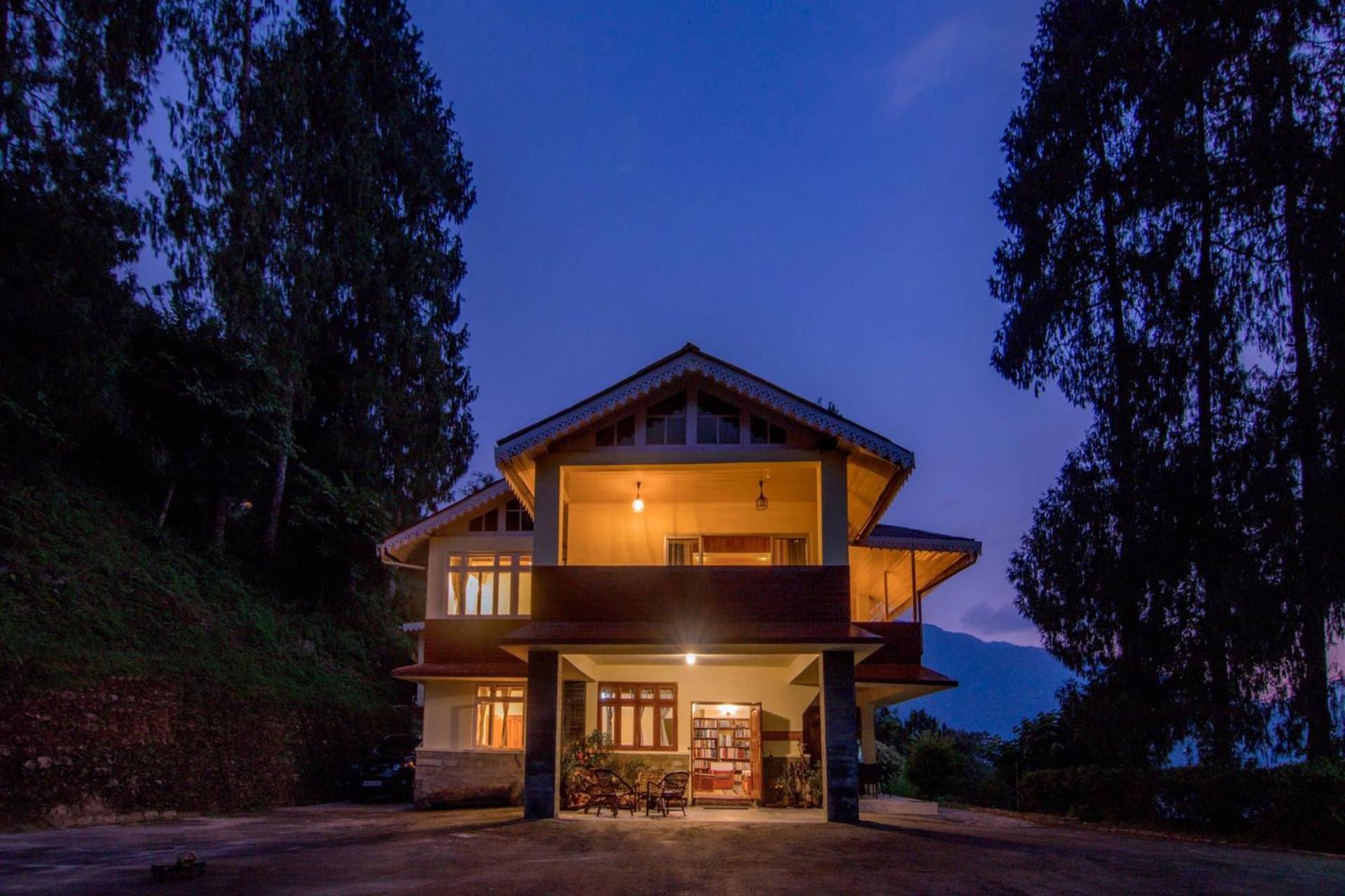 La Ipsing Farm By Stayvista - 3 Bhk Villa With Balcony, Mountain View, Indoor Games, And Pet Friendly Samdong 외부 사진